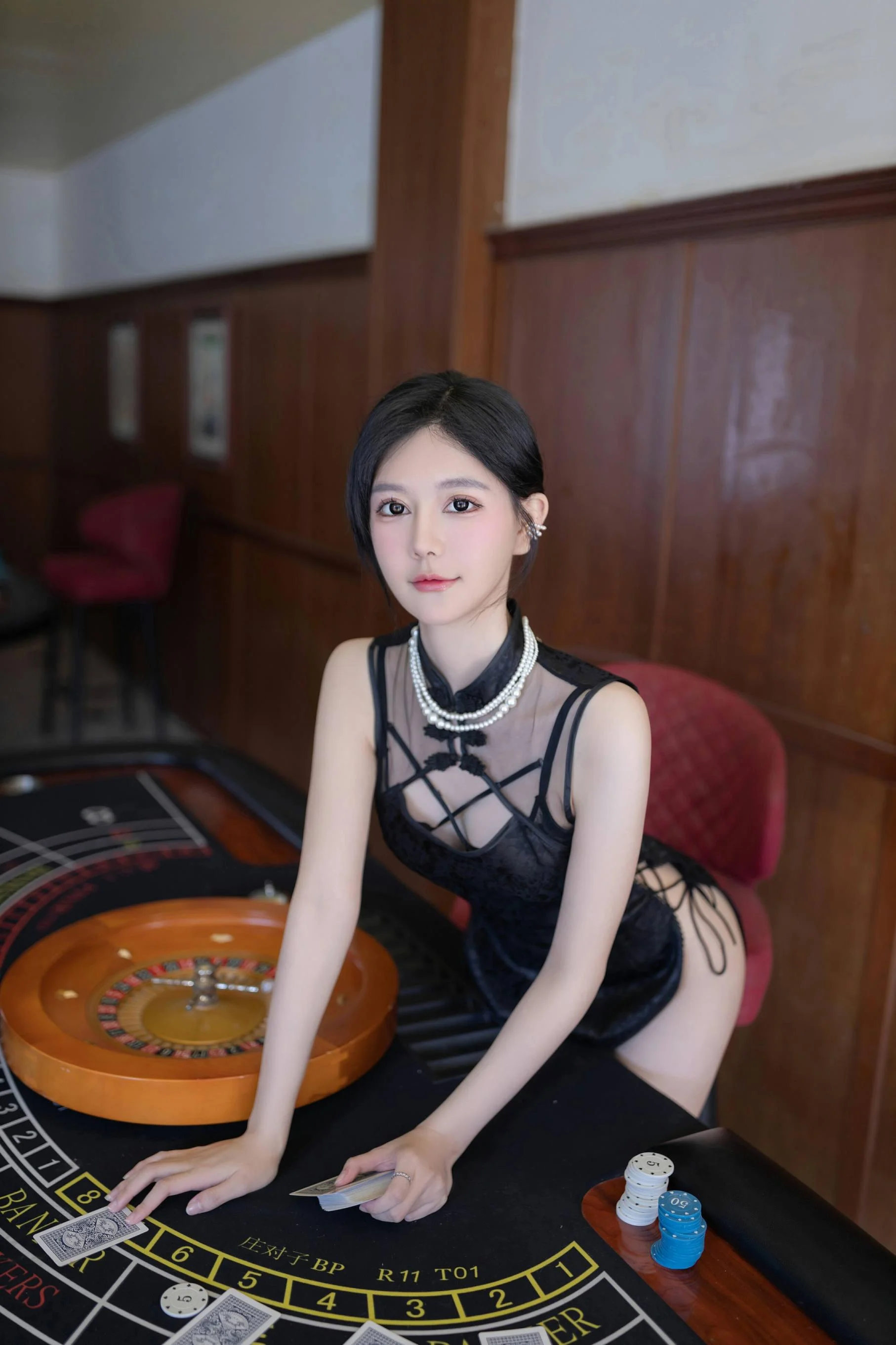 谢小蒽(幼幼) 诱人私拍福利 性感荷官 +96P